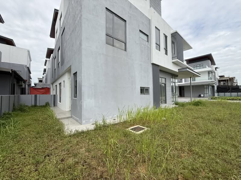 Semi-Detached House for Sale in Kota Kemuning (Shah Alam) - Joey Wong - Exterior - PropertyGuru.com.my