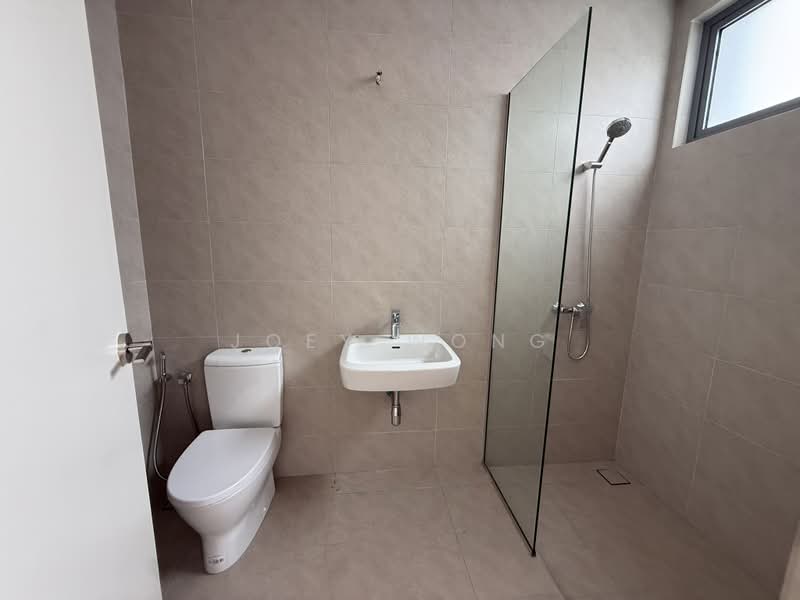 Semi-Detached House for Sale in Kota Kemuning (Shah Alam) - Joey Wong - Bathroom - PropertyGuru.com.my