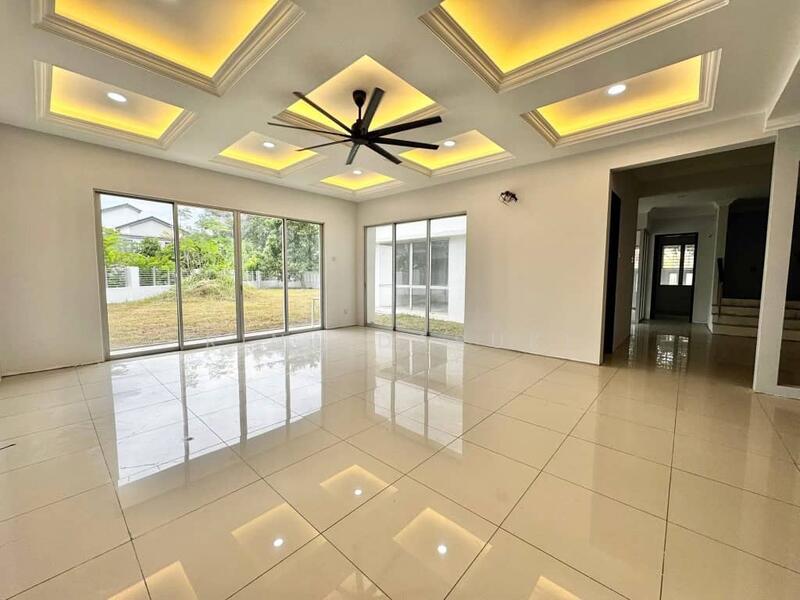 2-storey Terraced House for Sale in Alam Impian (Shah Alam) - Rina Dasuki - Living Room - PropertyGuru.com.my
