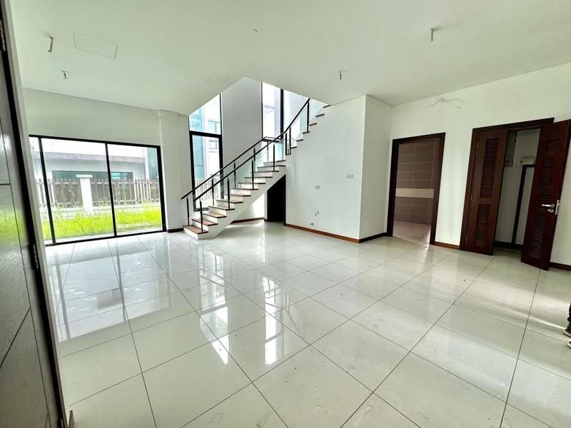 Rumah Banglo untuk Dijual di Subang Bestari (Shah Alam) - Afiqah . - Living Room - PropertyGuru.com.my