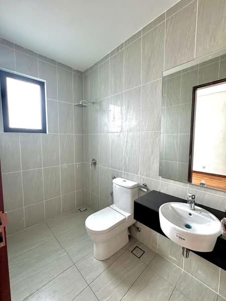 Rumah Banglo untuk Dijual di Subang Bestari (Shah Alam) - Afiqah . - Bathroom - PropertyGuru.com.my