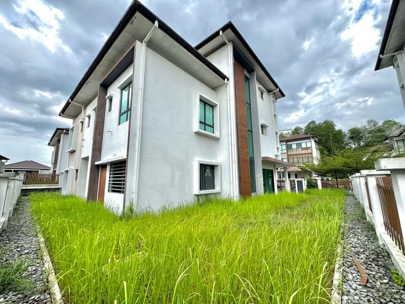 Rumah Banglo untuk Dijual di Subang Bestari (Shah Alam) - Afiqah . - Exterior - PropertyGuru.com.my