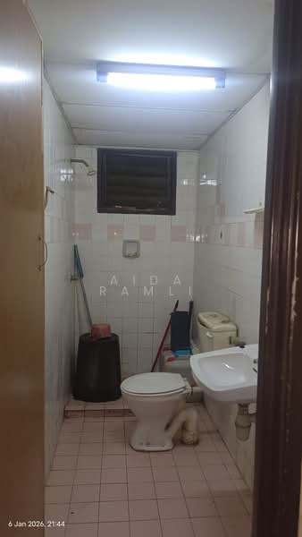 Apartment for Sale at Pangsapuri Perdana - Aida Ramli - Bathroom - PropertyGuru.com.my