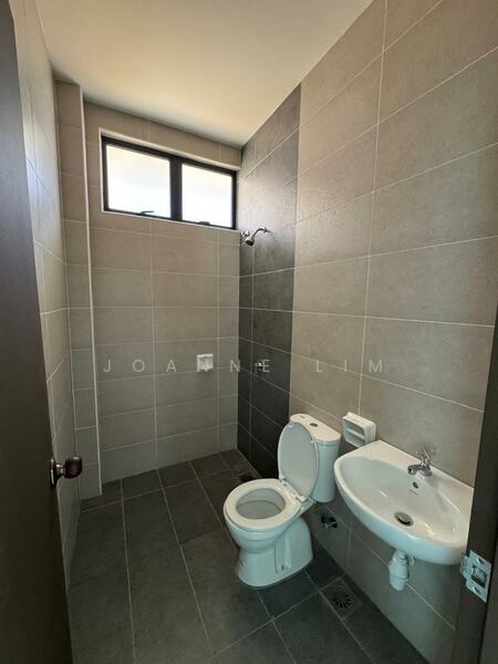 Rumah Berkembar untuk Dijual di Tanjong Minyak (Melaka) - Joanne Lim - Bathroom - PropertyGuru.com.my