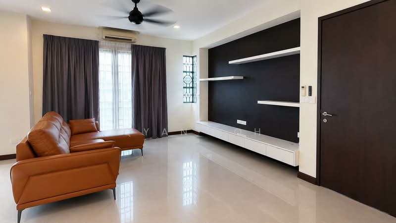 Rumah Berkembar untuk Disewa di Bay Garden (Bayan Lepas) - Qyan Goh - Living Room - PropertyGuru.com.my