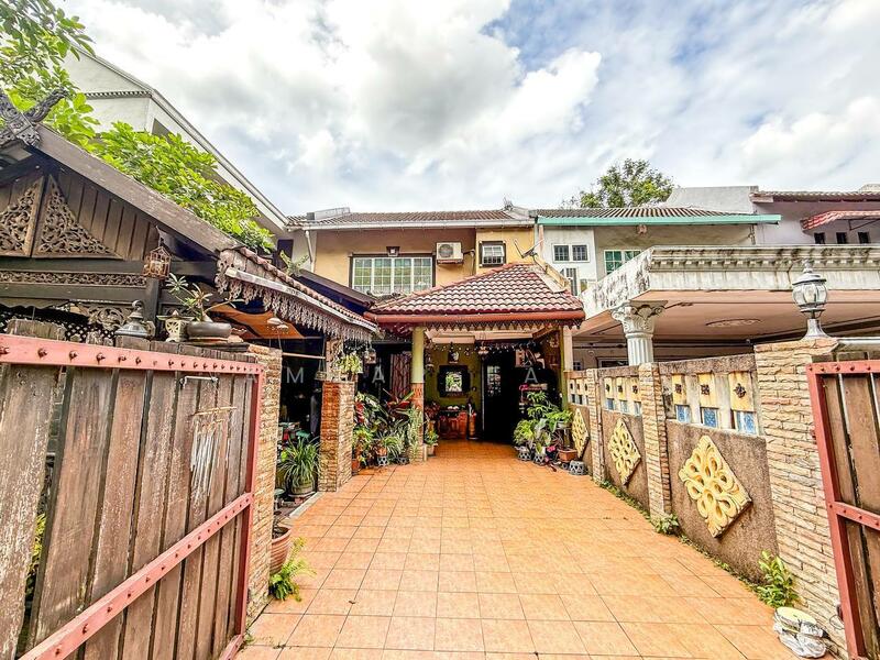 Rumah Teres 2 Tingkat untuk Dijual di Bandar Sri Damansara (Selangor) - Amzar Faiz - Exterior - PropertyGuru.com.my