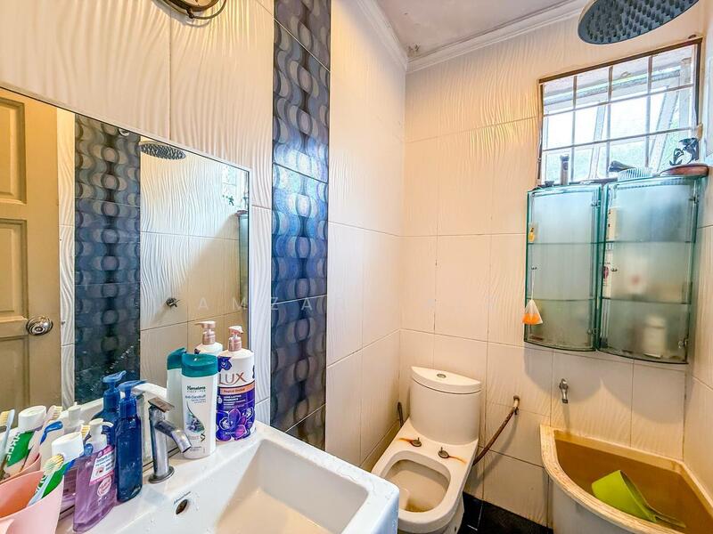 Rumah Teres 2 Tingkat untuk Dijual di Bandar Sri Damansara (Selangor) - Amzar Faiz - Bathroom - PropertyGuru.com.my
