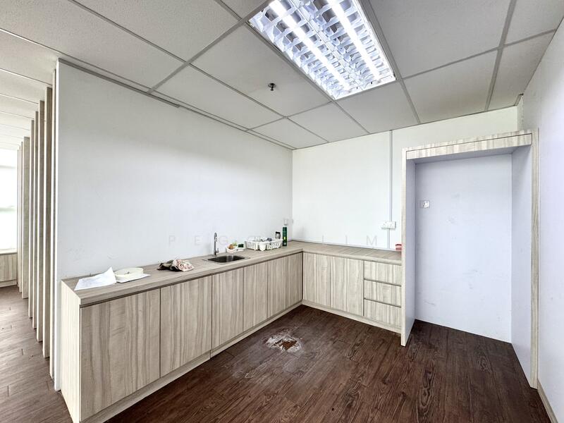 Office for Rent in Ara Damansara (Petaling Jaya) - Peggy Lim - Kitchen - PropertyGuru.com.my