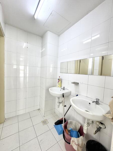 Office for Rent in Ara Damansara (Petaling Jaya) - Peggy Lim - Bathroom - PropertyGuru.com.my