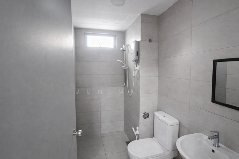 Service Residence for Sale at KL Traders Square - Jun Ming - Bathroom - PropertyGuru.com.my