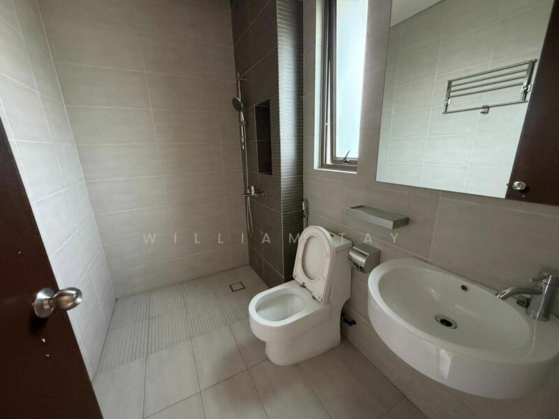 Semi-Detached House for Sale in East Ledang (Iskandar Puteri (Nusajaya)) - William Tay - Bathroom - PropertyGuru.com.my