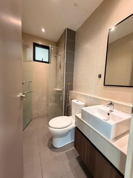 Service Residence for Rent at Zeta @ One South - Janet Au - Bathroom - PropertyGuru.com.my