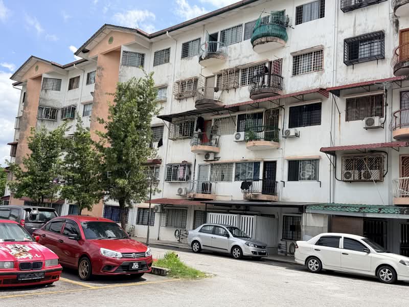 Apartment for Sale at Strawberry Court Apartment - Tey Siew Zing - PropertyGuru.com.my