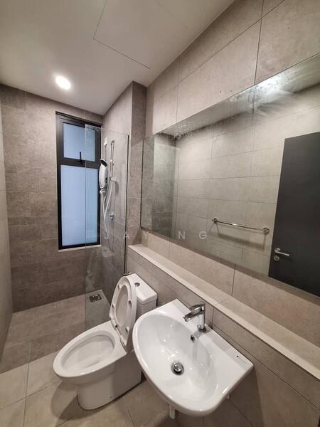 Service Residence for Sale at Atwater : Service Residences - Jay Ng - Bathroom - PropertyGuru.com.my