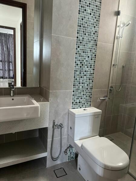 Condominium for Rent at Queens Residences Q2 @ Queens Waterfront - Jayden Yeap - Bathroom - PropertyGuru.com.my