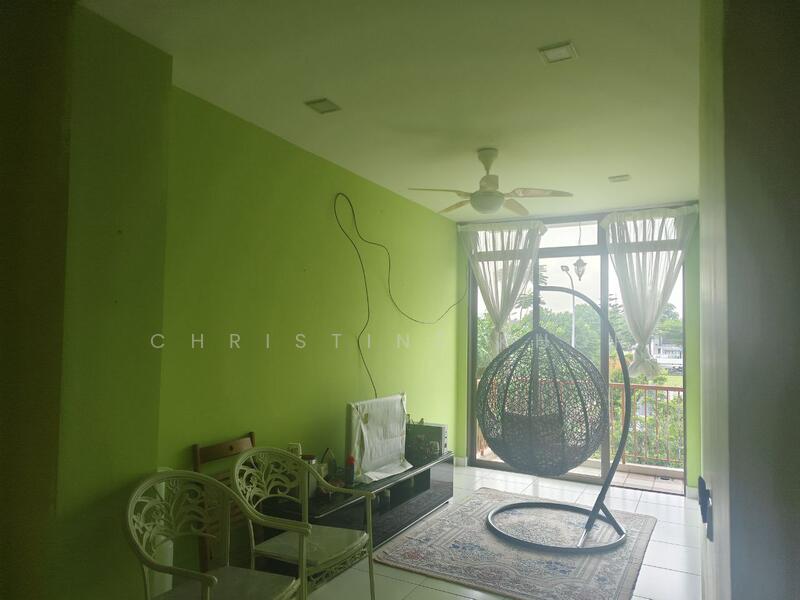 2-storey Terraced House for Sale in Setia Tropika (Johor Bahru) - Christine Khor - Living Room - PropertyGuru.com.my