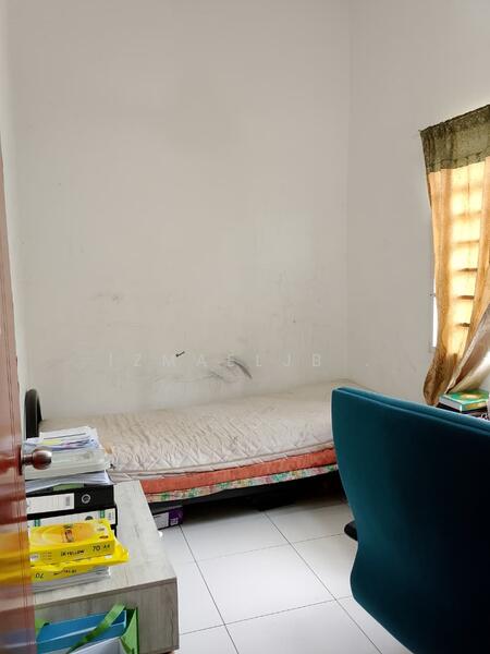 1-storey Terraced House for Sale in Taman Senai Baru (Senai) - Izmaeljb . - Bedroom - PropertyGuru.com.my
