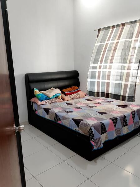 1-storey Terraced House for Sale in Taman Senai Baru (Senai) - Izmaeljb . - Bedroom - PropertyGuru.com.my