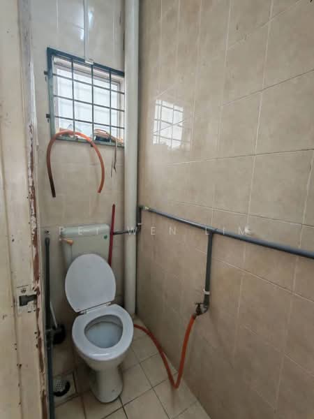 Kedai untuk Disewa di Bandar Bukit Tinggi (Klang) - Alexis Lim - Bathroom - PropertyGuru.com.my