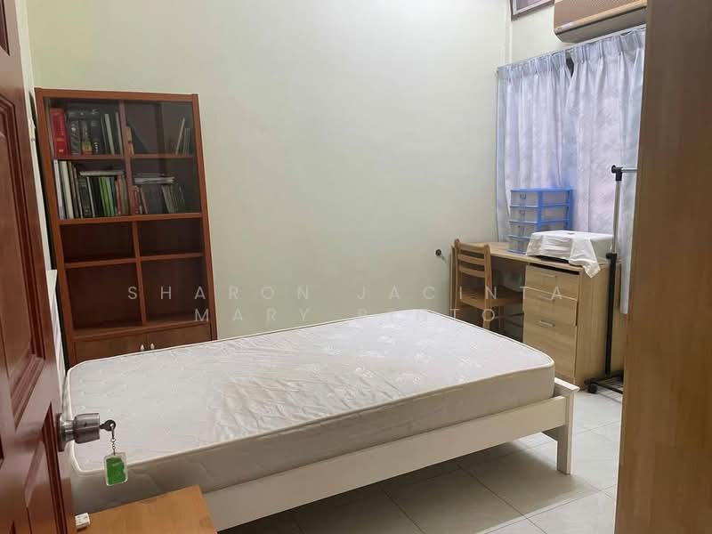 Rumah Teres 1 Tingkat untuk Dijual di Seremban (Negeri Sembilan) - Sharon Jacinta Mary Pinto - Bedroom - PropertyGuru.com.my