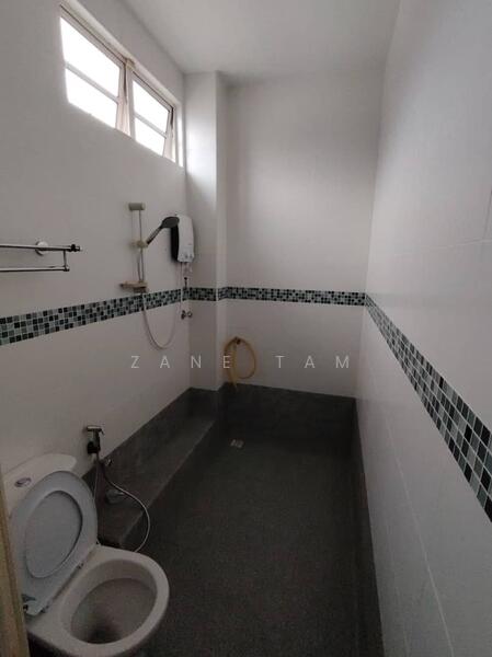 Island Glades untuk Untuk Disewa - RM 2,500 /bulan, Mac 2026 - Bathroom - PropertyGuru.com.my