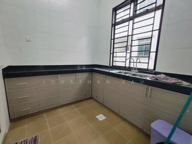 2-storey Terraced House for Sale in Setia Tropika (Johor Bahru) - Jonathan Kau - Kitchen - PropertyGuru.com.my