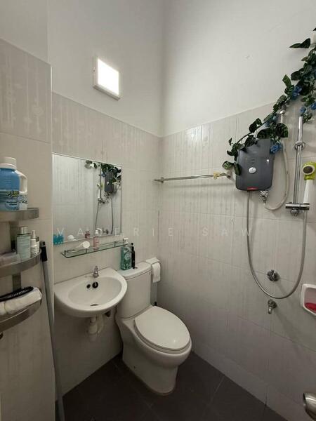 Terraced House for Sale in Skudai (Johor) - Valerie Saw - Bathroom - PropertyGuru.com.my