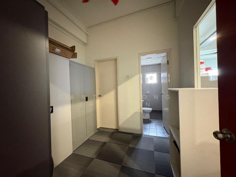 Office for Sale in Petaling Jaya (Selangor) - Dante Leong Zhenwen - Interior - PropertyGuru.com.my