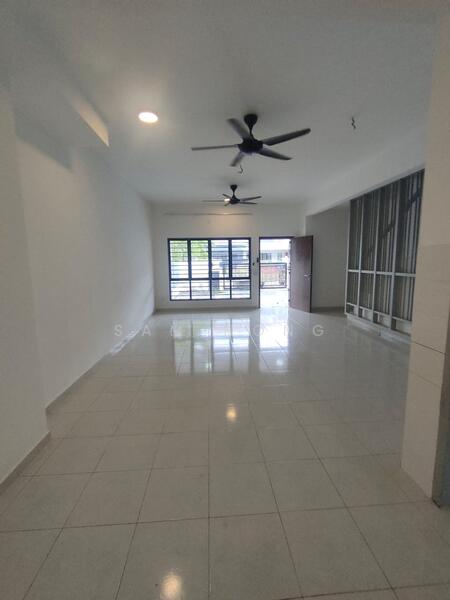 2-storey Terraced House for Sale in Seksyen U13 (Setia Alam) - Sam Hong - Living Room - PropertyGuru.com.my