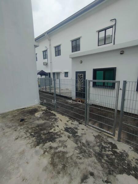 2-storey Terraced House for Sale in Seksyen U13 (Setia Alam) - Sam Hong - Exterior - PropertyGuru.com.my