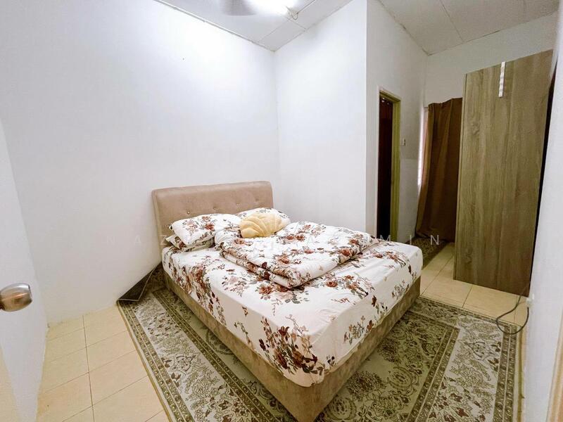 Rumah Teres 1 Tingkat untuk Dijual di Taman Pinggiran Pelangi Fasa 2 (Rawang) - Nazrin Hakimin - Bedroom - PropertyGuru.com.my