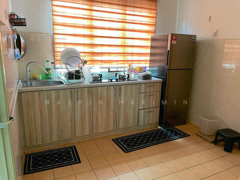 Rumah Teres 1 Tingkat untuk Dijual di Taman Pinggiran Pelangi Fasa 2 (Rawang) - Nazrin Hakimin - Kitchen - PropertyGuru.com.my