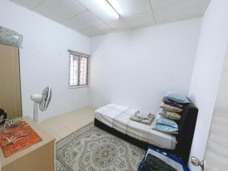 Rumah Teres 1 Tingkat untuk Dijual di Taman Pinggiran Pelangi Fasa 2 (Rawang) - Nazrin Hakimin - Bedroom - PropertyGuru.com.my