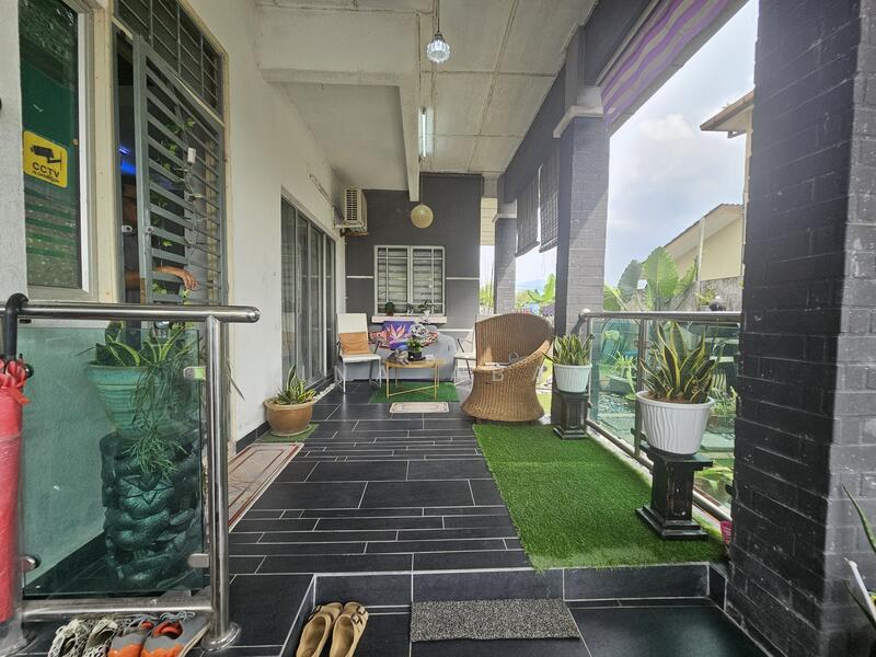 Semi-Detached House for Sale in Taman Pj Perdana (Paroi) - Tina Abas - Balcony - PropertyGuru.com.my