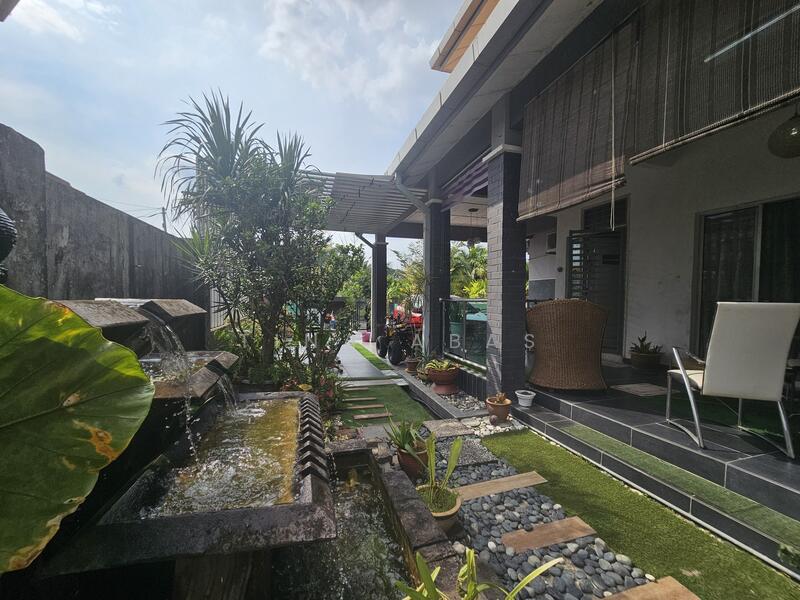 Semi-Detached House for Sale in Taman Pj Perdana (Paroi) - Tina Abas - Exterior - PropertyGuru.com.my