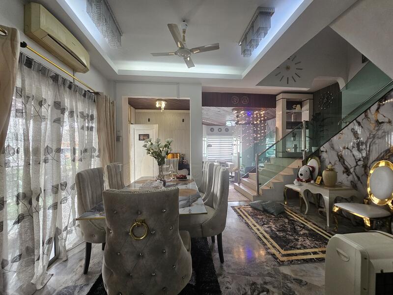 Semi-Detached House for Sale in Taman Pj Perdana (Paroi) - Tina Abas - Dining Room - PropertyGuru.com.my