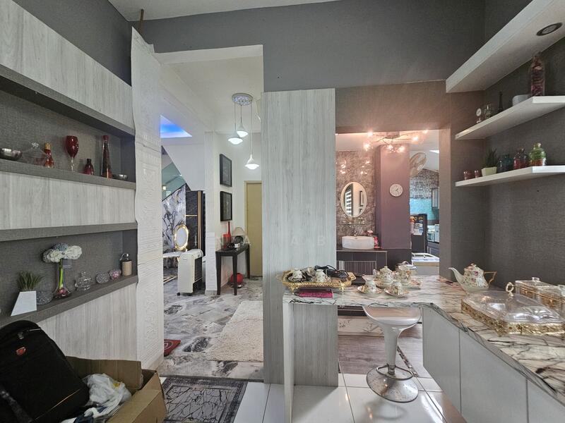 Semi-Detached House for Sale in Taman Pj Perdana (Paroi) - Tina Abas - Interior - PropertyGuru.com.my