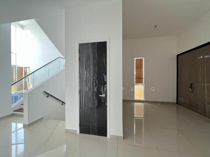 Bungalow for Sale in Kajang (Selangor) - Jeffrey Pang - Entrance - PropertyGuru.com.my