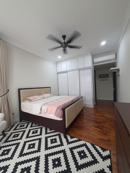 Kondominium untuk Disewa di 16 Quartz Sky Villa - Hisyam Noordin - Bedroom - PropertyGuru.com.my