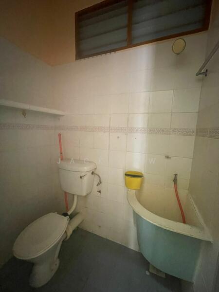 Apartment for Sale at Ferringhi Mutiara Apartment - Jack Law - Bathroom - PropertyGuru.com.my