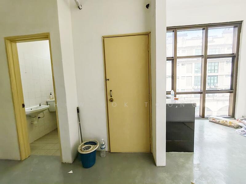 Shop / Office for Rent in Sentul Boulevard (Kuala Lumpur) - Chow Kok Toong - Bathroom - PropertyGuru.com.my