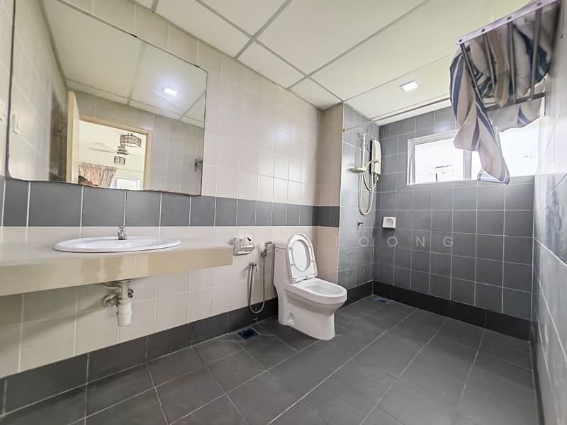 Service Residence for Rent at Koi Kinrara - Chow Kok Toong - Bathroom - PropertyGuru.com.my