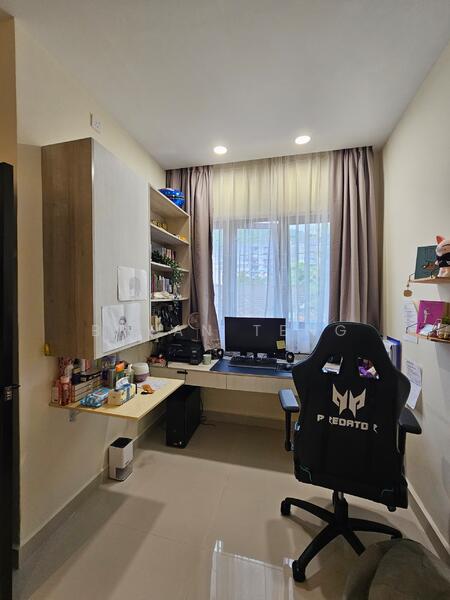 For Sale - 1.5 STOREY TERRACE LANDED AT AYER ITAM RESERVIOR GARDEN NICELY RENOVATED WITH GOOD CONDITION