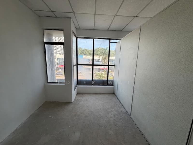 Kawasan Perniagaan Sungai Rambai Shoplot untuk Untuk Disewa - RM 1,200 /bulan, Mac 2026 - Interior - PropertyGuru.com.my