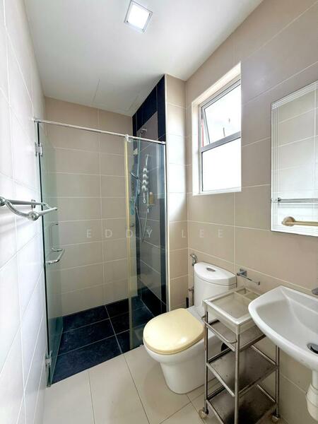 Semi-Detached House for Sale in Kajang (Selangor) - Eddy Lee - Bathroom - PropertyGuru.com.my