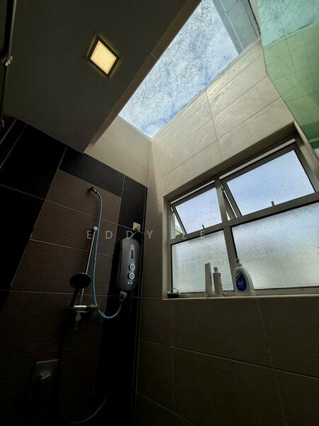 Semi-Detached House for Sale in Kajang (Selangor) - Eddy Lee - Bathroom - PropertyGuru.com.my