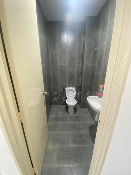 Semi-Detached House for Rent in Taman Puncak Saujana (Kajang) - Chang Hoong Wen - Bathroom - PropertyGuru.com.my