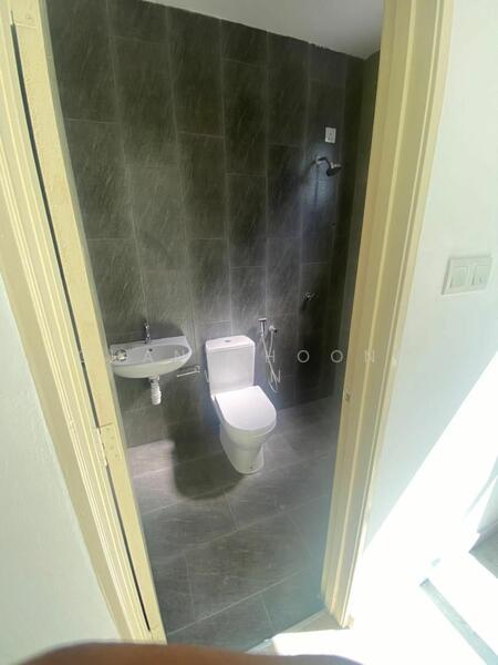 Semi-Detached House for Rent in Taman Puncak Saujana (Kajang) - Chang Hoong Wen - Bathroom - PropertyGuru.com.my