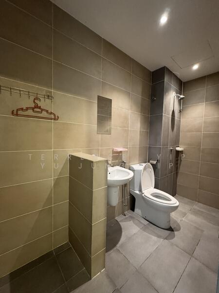 3-storey Terraced House for Sale in Puchong (Selangor) - Terrence  Yip Yu Jung Yip - Bathroom - PropertyGuru.com.my