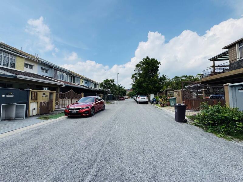 For Sale - Seri Kembangan